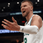 Kristaps Porzingis Sakit, Diragukan Tampil di Gim 2 (1)